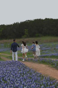Book your Texas bluebonnet photoshoot at scenic Muleshoe Bend Park for stunning natural backdrops