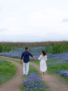 Book your Texas bluebonnet photoshoot at scenic Muleshoe Bend Park for stunning natural backdrops