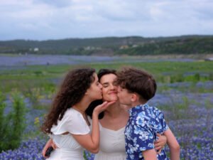 Book your Texas bluebonnet photoshoot at scenic Muleshoe Bend Park for stunning natural backdrops